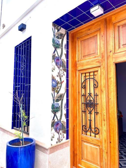 Casa Mediterranea- Les Mil I Una Nits Valencia Exterior foto